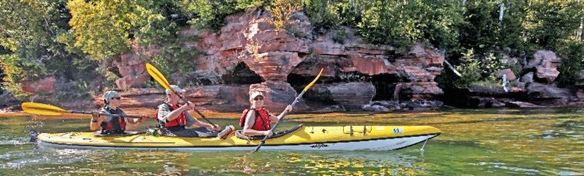 Paddle your way into a great summer job as an Outdoor Leader with Wilderness Inquiry!