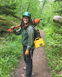 Here is your chance to live and work outdoors in some of the most beautiful and rugged areas of the Pacific Northwest!