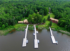The island is home to 3 other resorts, several private cabins, nearby islands and the mainland is just 9 miles away.